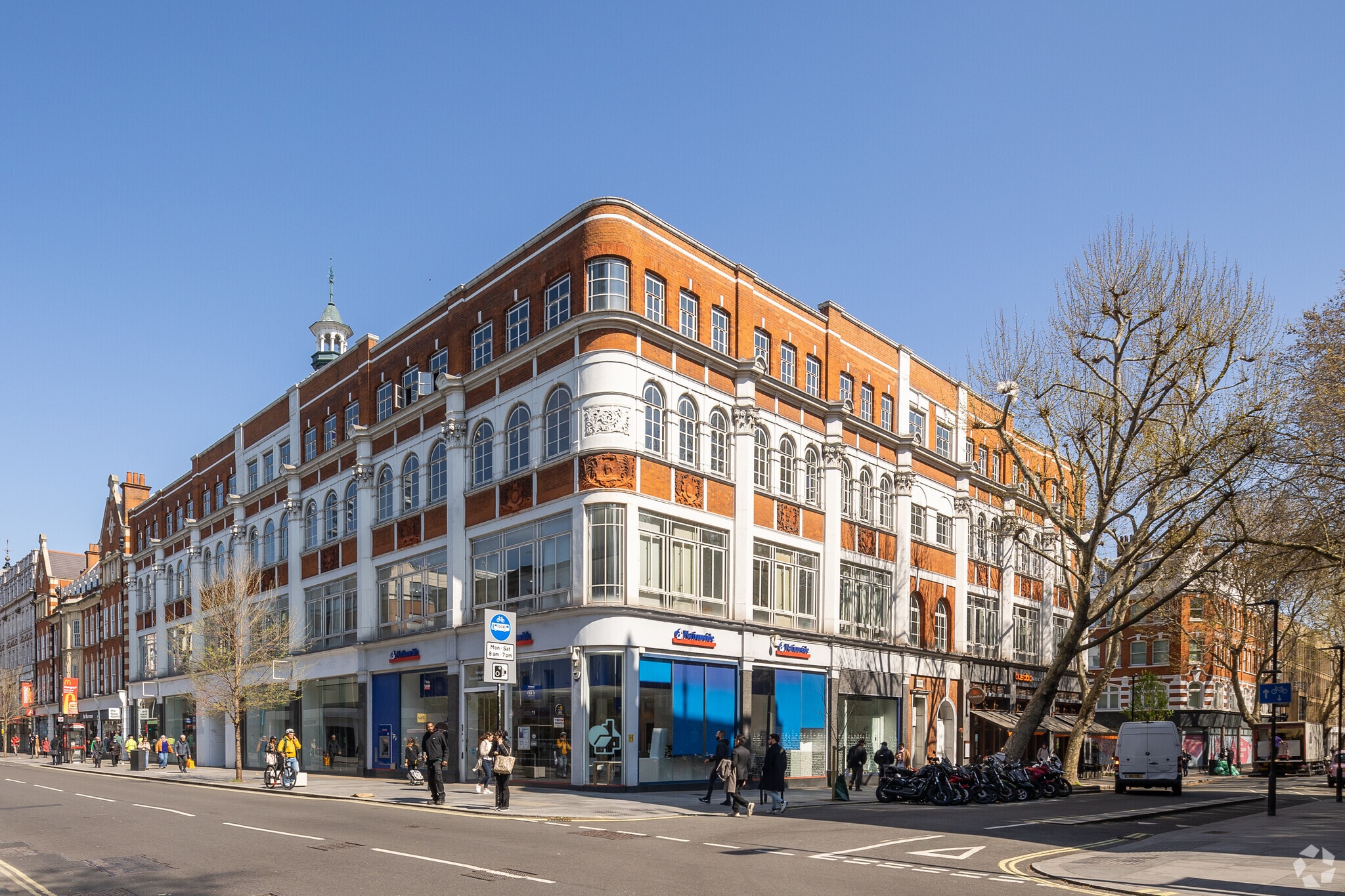 22 Store St, Londres à louer Photo principale– Image 1 sur 7