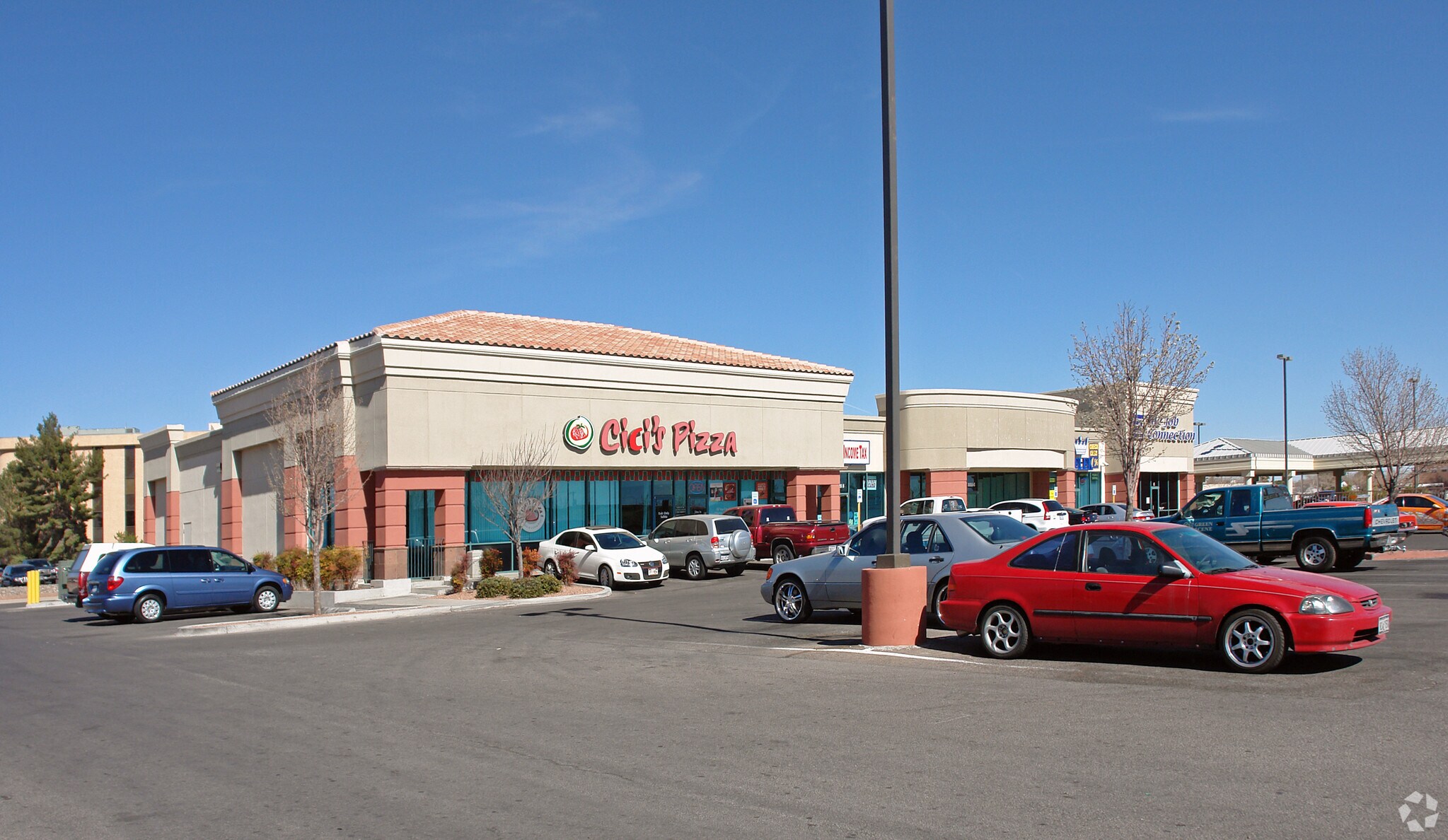 8855 Viscount, El Paso, TX à louer Photo principale– Image 1 sur 4