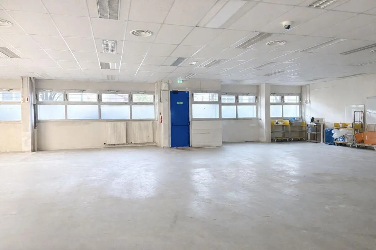 Industriel/Logistique dans Malakoff à louer Photo intérieure– Image 1 sur 7