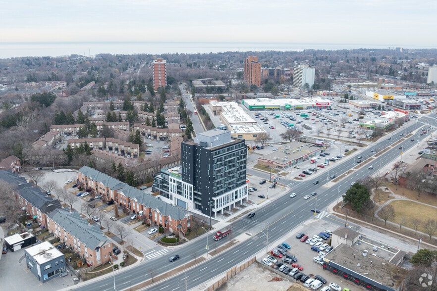4569 Kingston Rd, Toronto, ON à louer - Aérien – Image 2 sur 3