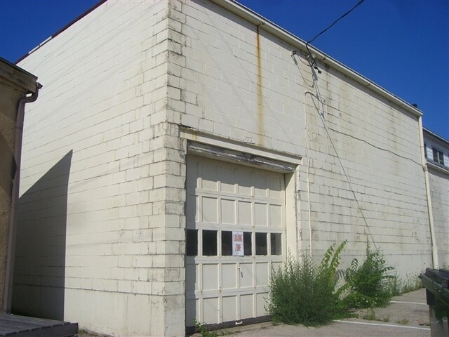 149-153 W Main St, Cambridge, WI à louer - Photo de l’immeuble – Image 3 sur 5