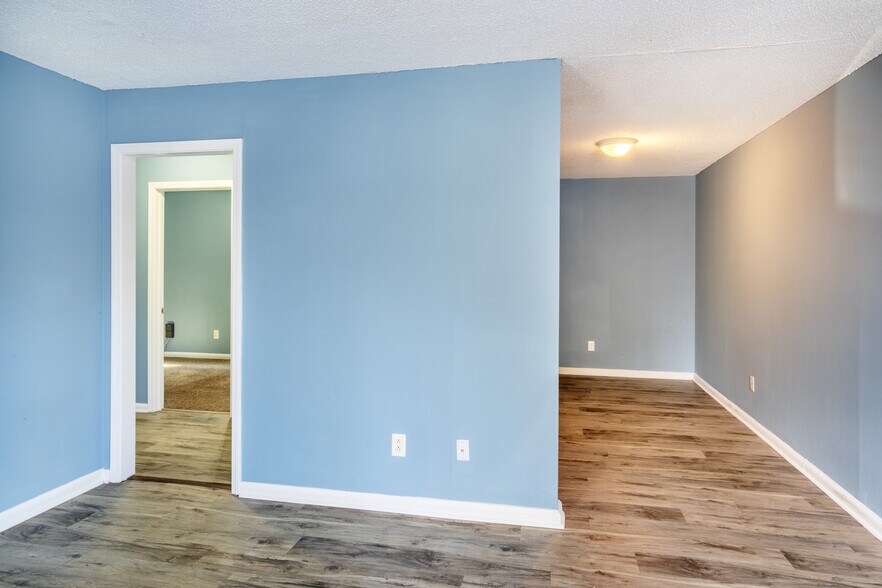 651-677 Kingston Ave, Rocky Mount, NC à vendre - Photo de l’immeuble – Image 3 sur 9