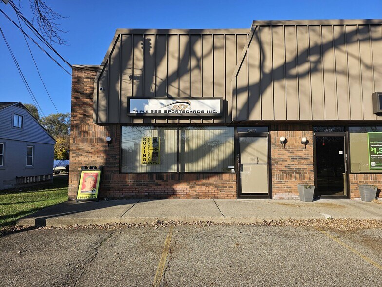 47501 Van Dyke Ave, Shelby Township, MI à louer - Photo de l’immeuble – Image 1 sur 6