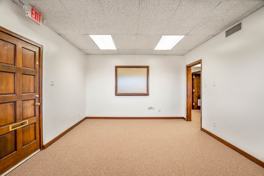 11 Calle Medico, Santa Fe, NM à louer - Photo de l’immeuble – Image 2 sur 16