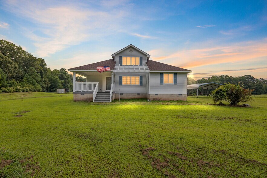 12351 Willow Oaks Ln, Wilsons, VA à vendre - Photo de l’immeuble – Image 1 sur 44