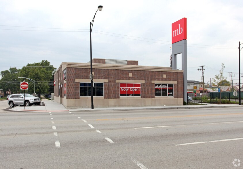 6422 W Archer Ave, Chicago, IL à louer - Photo de l’immeuble – Image 3 sur 4