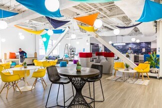 Plus de détails pour 136 4th St N, Saint Petersburg, FL - Coworking à louer