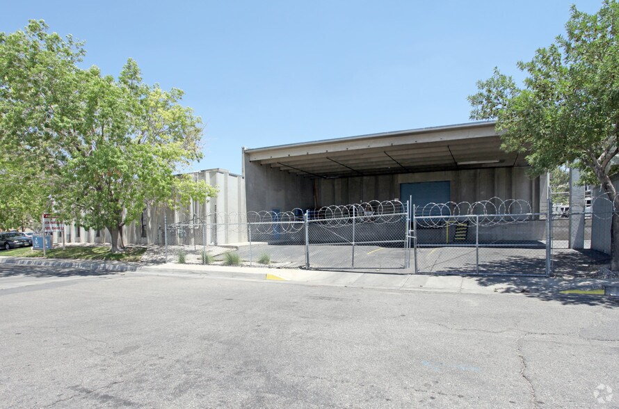 1920 Columbia Dr SE, Albuquerque, NM à louer - Photo de l’immeuble – Image 2 sur 50