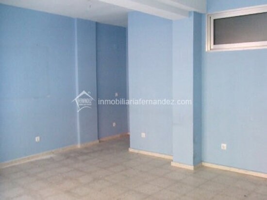 Local commercial dans Cáceres, Cáceres à louer - Photo de l’immeuble – Image 2 sur 8