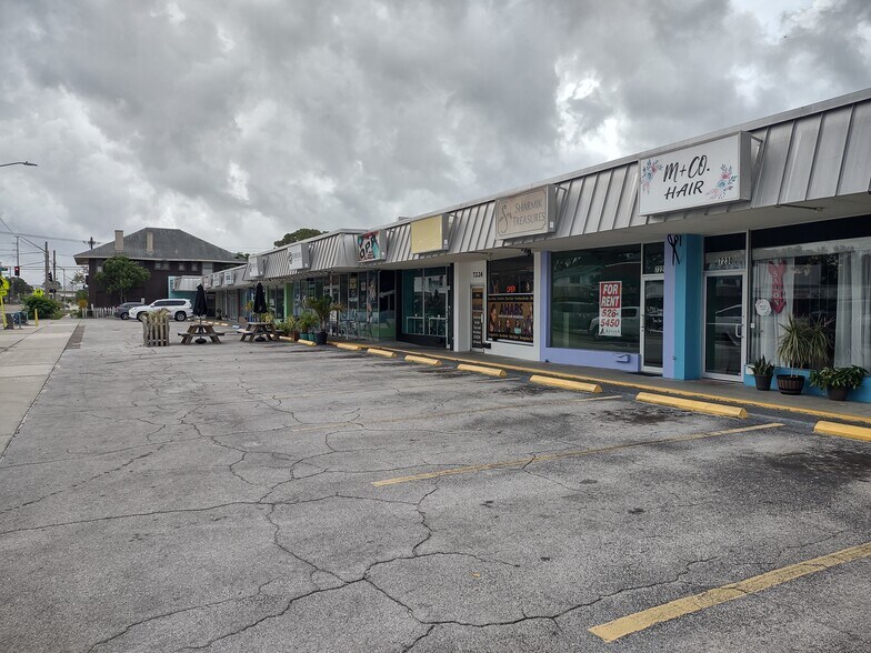 7210-7232 Central Ave, Saint Petersburg, FL à louer - Photo de l’immeuble – Image 1 sur 4