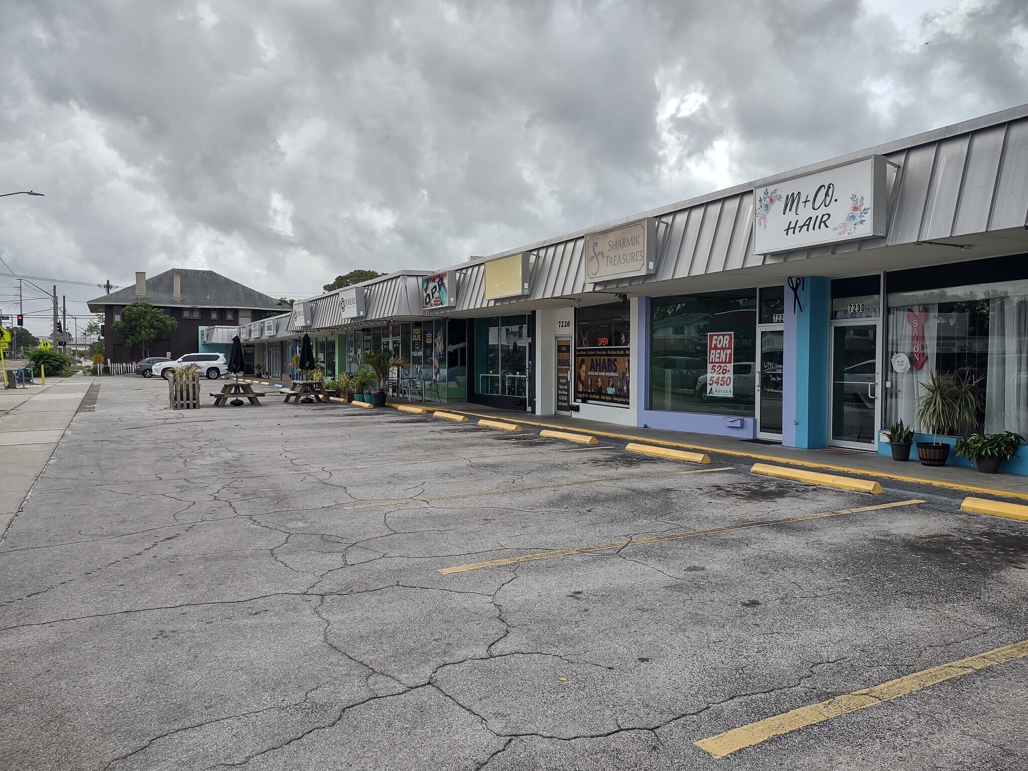 7210-7232 Central Ave, Saint Petersburg, FL à louer Photo de l’immeuble– Image 1 sur 5