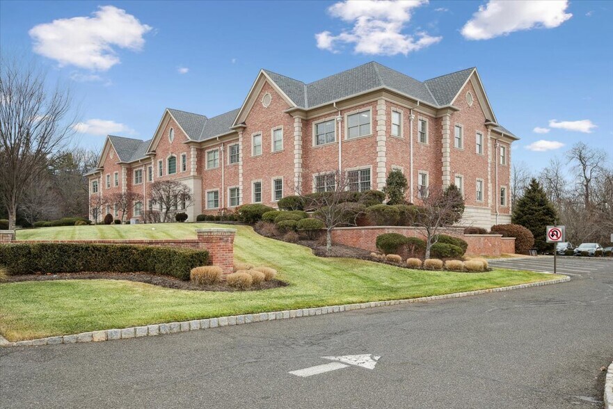 58 Mount Bethel Rd, Warren, NJ à louer - Photo de l’immeuble – Image 3 sur 28