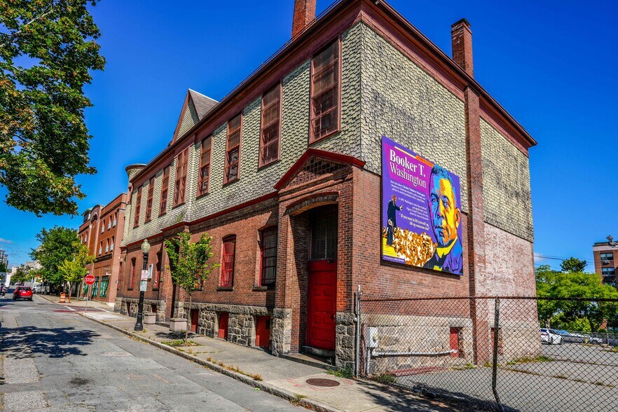 636 Purchase st, New Bedford, MA à vendre - Photo de l’immeuble – Image 3 sur 20