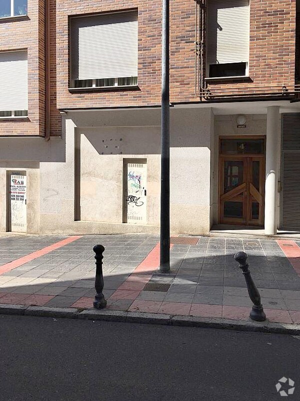 Local commercial dans Ávila, Ávila à louer Photo intérieure– Image 1 sur 2
