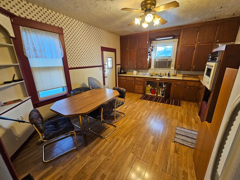 1828 Junction Ave, Sturgis, SD à vendre - Photo de l’immeuble – Image 3 sur 18
