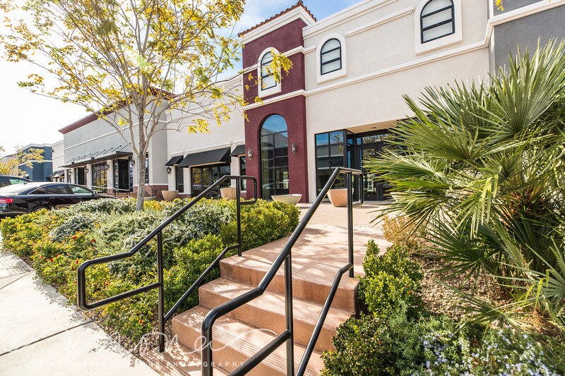 670 S Green Valley Pky, Henderson, NV à vendre - Autre – Image 3 sur 59