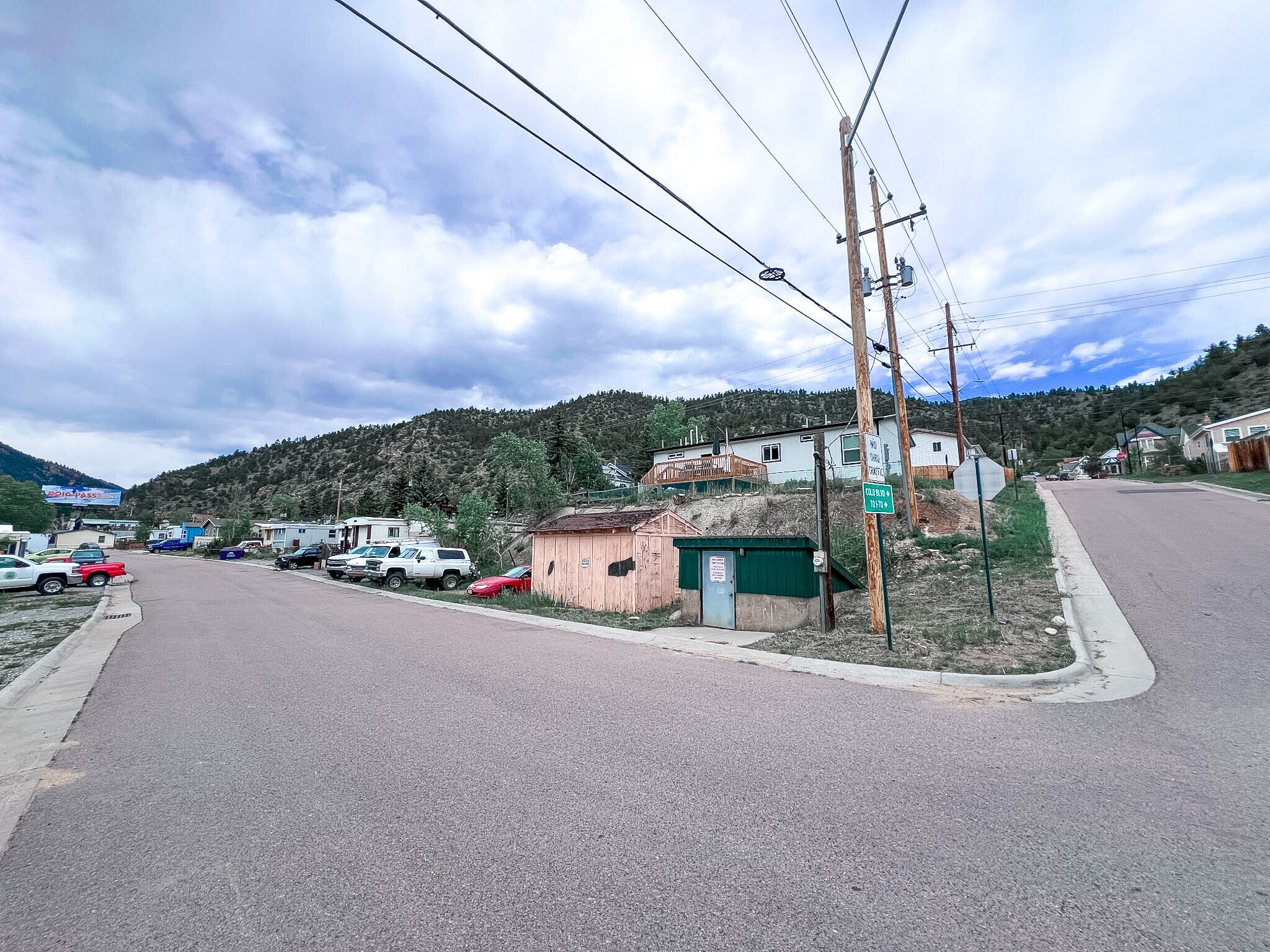 704 Miner St, Idaho Springs, CO à vendre Photo de l’immeuble– Image 1 sur 13