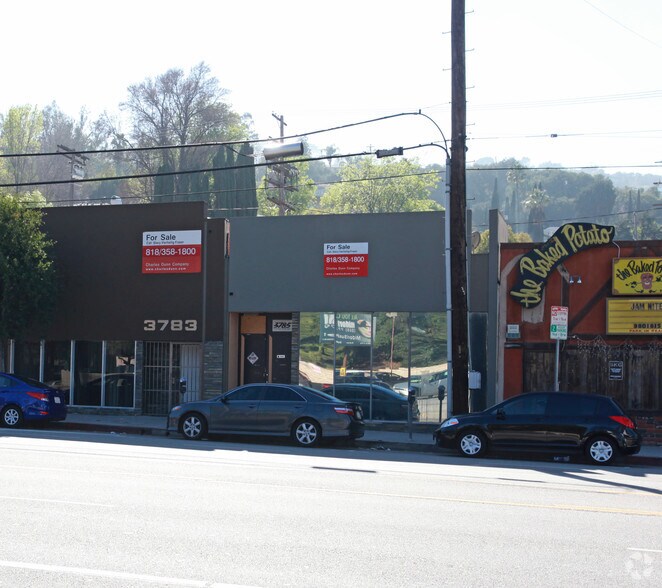3783-3785 Cahuenga Blvd West 5,988 sf portefeuille de 2 biens à vendre sur LoopNet.fr - Photo de l’immeuble – Image 2 sur 7