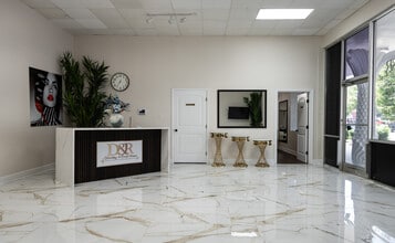 505-537 Plaza Cir, Garner, NC à louer Photo intérieure– Image 2 sur 17