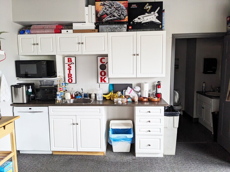 3204-3224 Parsons Rd NW, Edmonton, AB à louer - Photo intérieure – Image 3 sur 12