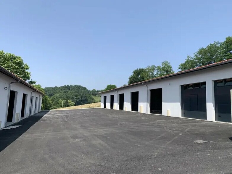Industriel/Logistique dans Ayherre à vendre - Photo de l’immeuble – Image 3 sur 3