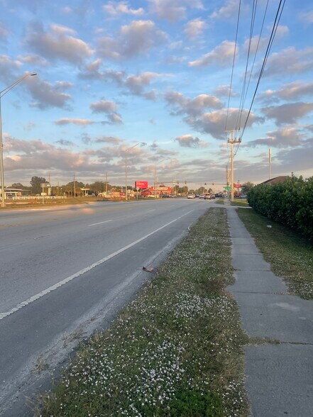 2130 FL-70, Okeechobee, FL à vendre - Photo de l’immeuble – Image 3 sur 8