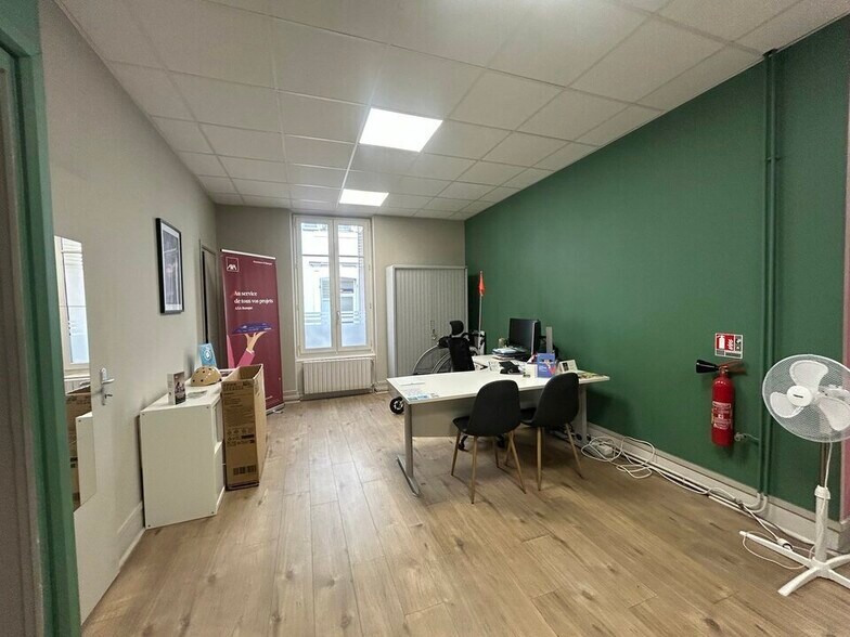 Bureau dans Vichy à louer - Photo intérieure – Image 2 sur 5