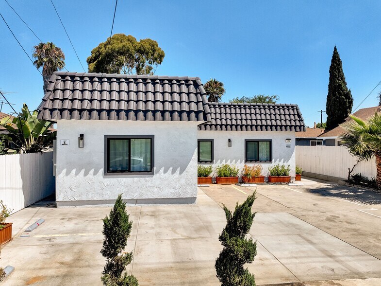 432 Hamilton St, Costa Mesa, CA à vendre - Photo de l’immeuble – Image 3 sur 16