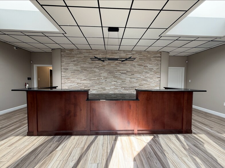 10421 Montgomery Parkway Loop NE, Albuquerque, NM à louer - Photo de l’immeuble – Image 3 sur 23