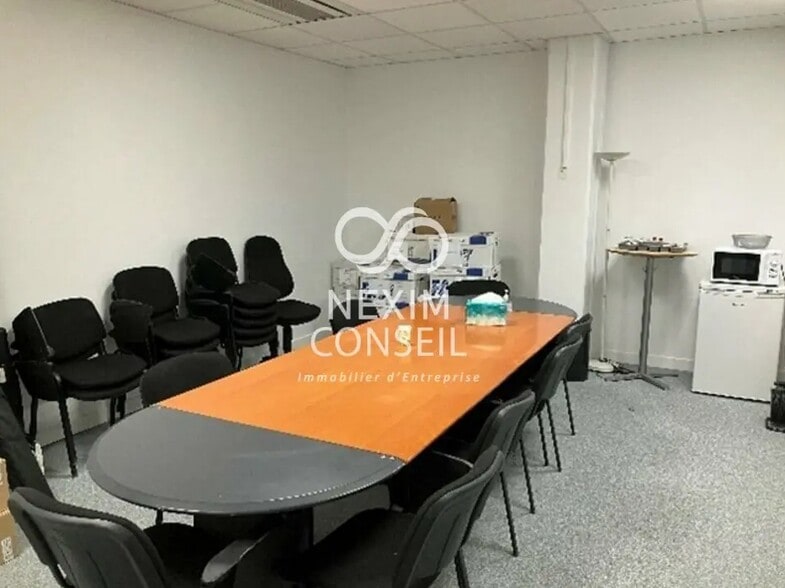 Bureau dans Nanterre à louer - Photo intérieure – Image 3 sur 4