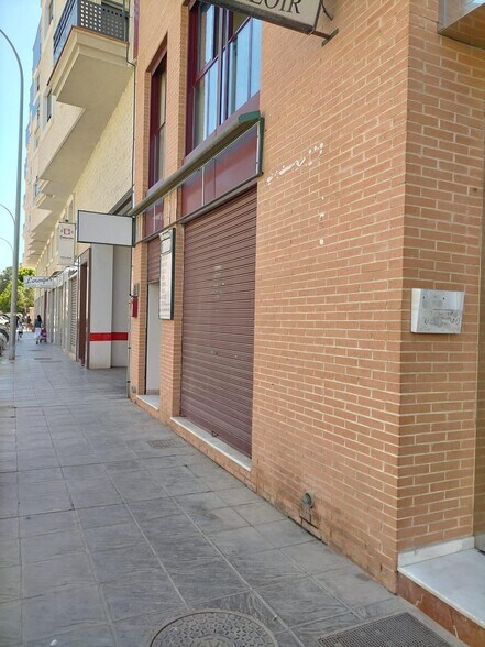 Local commercial dans Orihuela, Alicante à vendre - Photo de l’immeuble – Image 2 sur 32