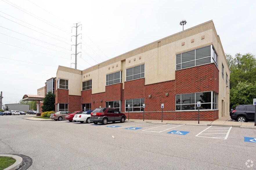 1553 Chester Pike, Crum Lynne, PA à louer - Photo de l’immeuble – Image 2 sur 7