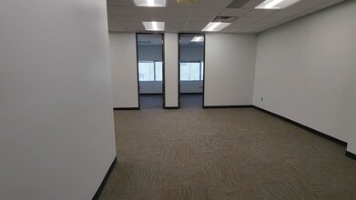 7825 Washington Ave S, Minneapolis, MN à louer - Vidéo sur l’annonce professionnelle 