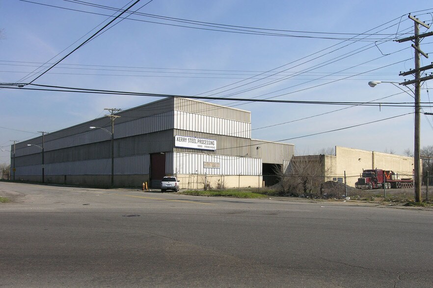 10000 French Rd, Detroit, MI à vendre - Photo de l’immeuble – Image 3 sur 3