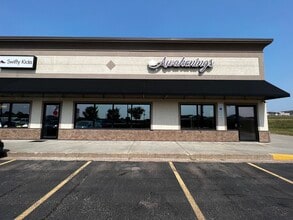 3502-3510 W 41st St, Sioux Falls, SD à vendre Photo de l’immeuble– Image 1 sur 8