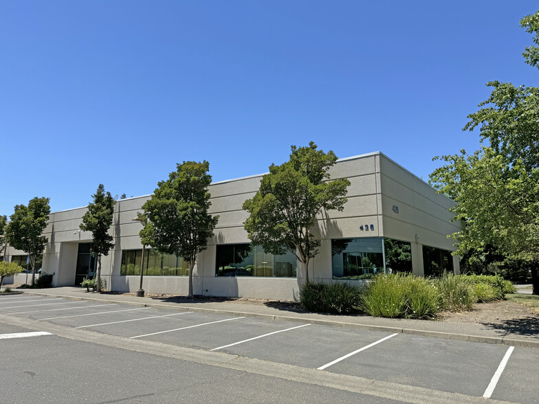 428 Aviation Blvd, Santa Rosa, CA à vendre - Photo de l’immeuble – Image 1 sur 9