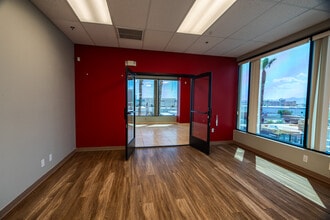 4560 S Decatur Blvd, Las Vegas, NV à louer Photo intérieure– Image 2 sur 8