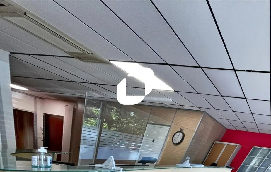 Bureau dans Grenoble à vendre - Photo intérieure – Image 2 sur 7