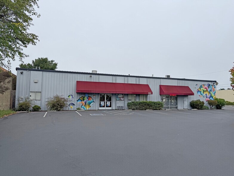 103 Maxwell Ct, Santa Rosa, CA à vendre - Photo de l’immeuble – Image 1 sur 11