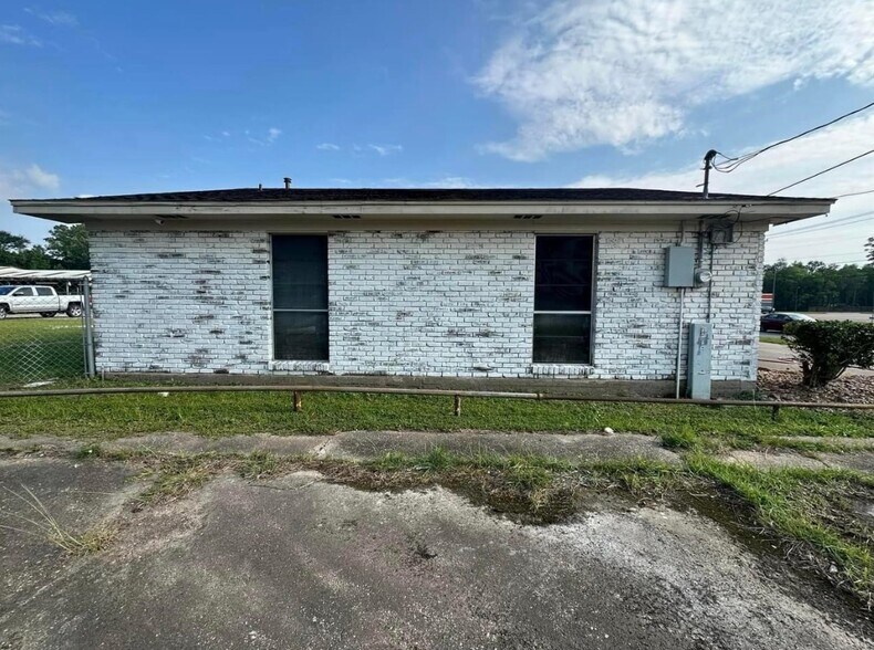 1260 N Main St, Vidor, TX à vendre - Photo de l’immeuble – Image 3 sur 26