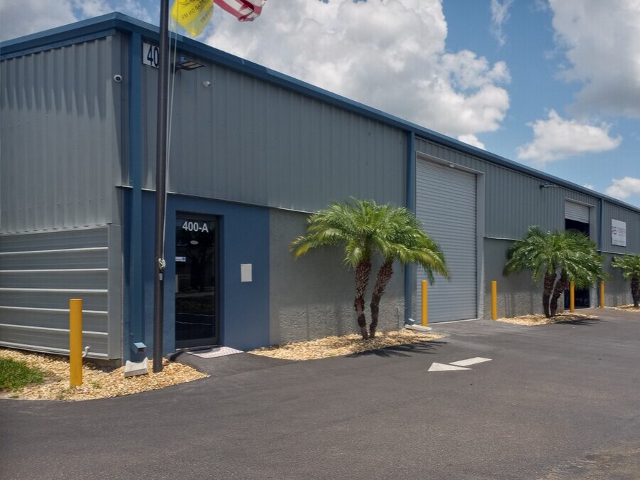 400 Douglas Rd, Oldsmar, FL à louer Photo de l’immeuble– Image 1 sur 3
