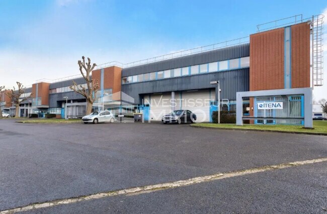 Plus de détails pour Bureau, Local d'activités à louer