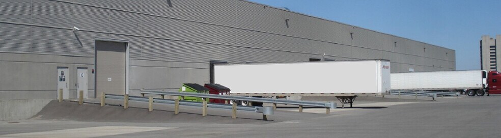 3600 Rue F.-X.-Tessier, Vaudreuil-dorion, QC à louer - Photo de l’immeuble – Image 3 sur 4