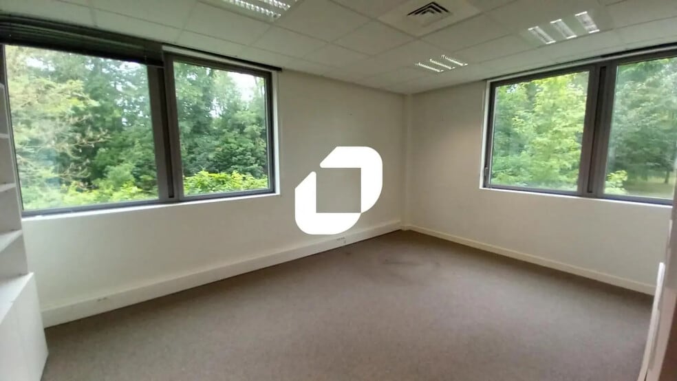 Bureau dans Marcq-en-Baroeul à louer - Photo de l’immeuble – Image 3 sur 10