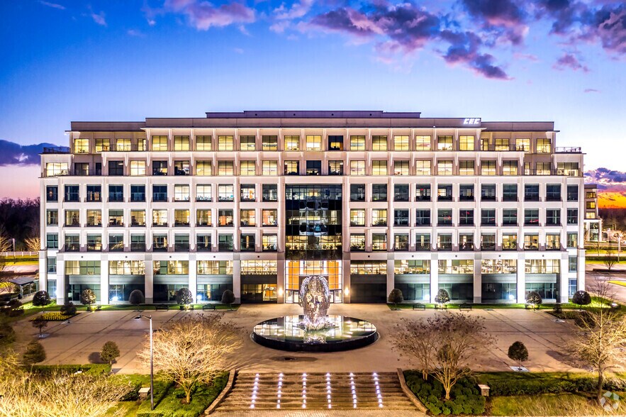 3701 Arco Corporate Dr, Charlotte, NC à louer - Photo de l’immeuble – Image 1 sur 25