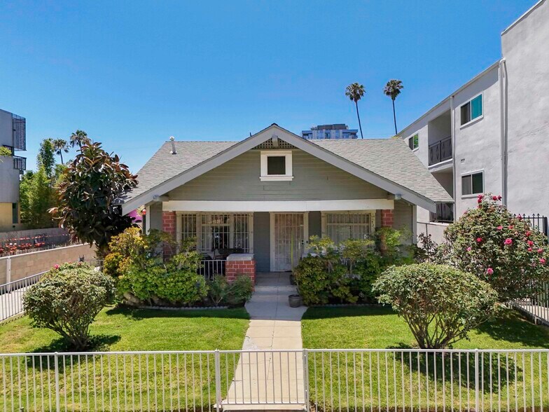 1539 Gordon St, Los Angeles, CA à vendre - Photo de l’immeuble – Image 3 sur 8