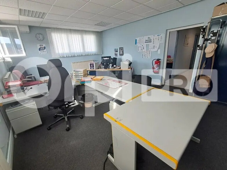 Bureau dans Montluçon à louer - Photo intérieure – Image 3 sur 11
