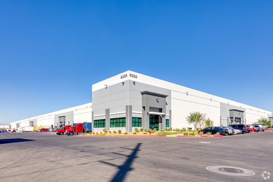 6335 N Hollywood Blvd, Las Vegas, NV à louer - Photo de l’immeuble – Image 3 sur 13