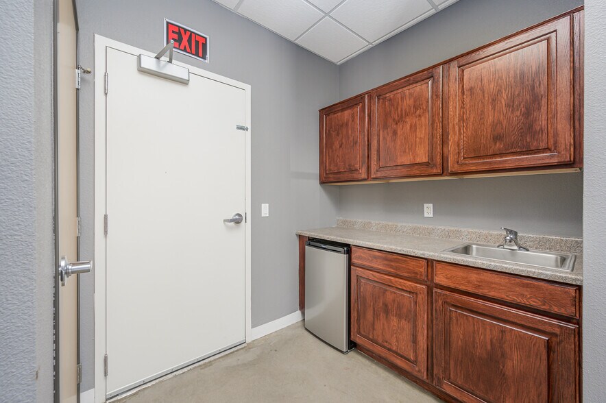 1491 Palma Rd, Bullhead City, AZ à louer - Photo intérieure – Image 3 sur 109