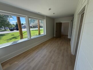 Plus de détails pour 925 W Wilson St, Batavia, IL - Industriel/Logistique à louer